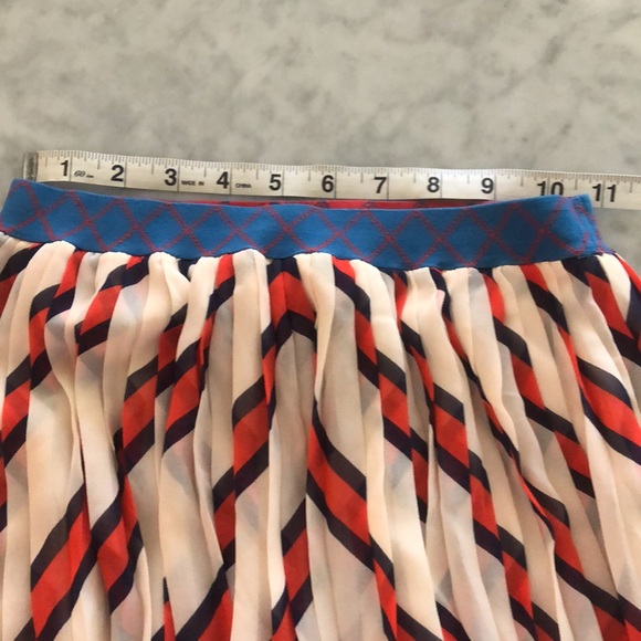 By Malene Birger Red and White Pleated Skirt Size S - Picture 8 of 9